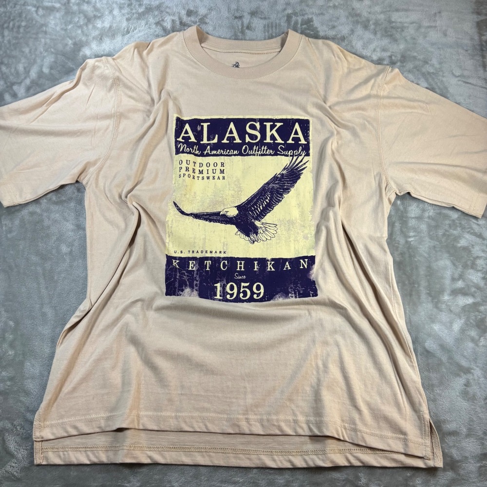 Legendary Whitetails Alaska Ketchikan Eagle Graphic T-Shirt Mens XL Tan Cotton